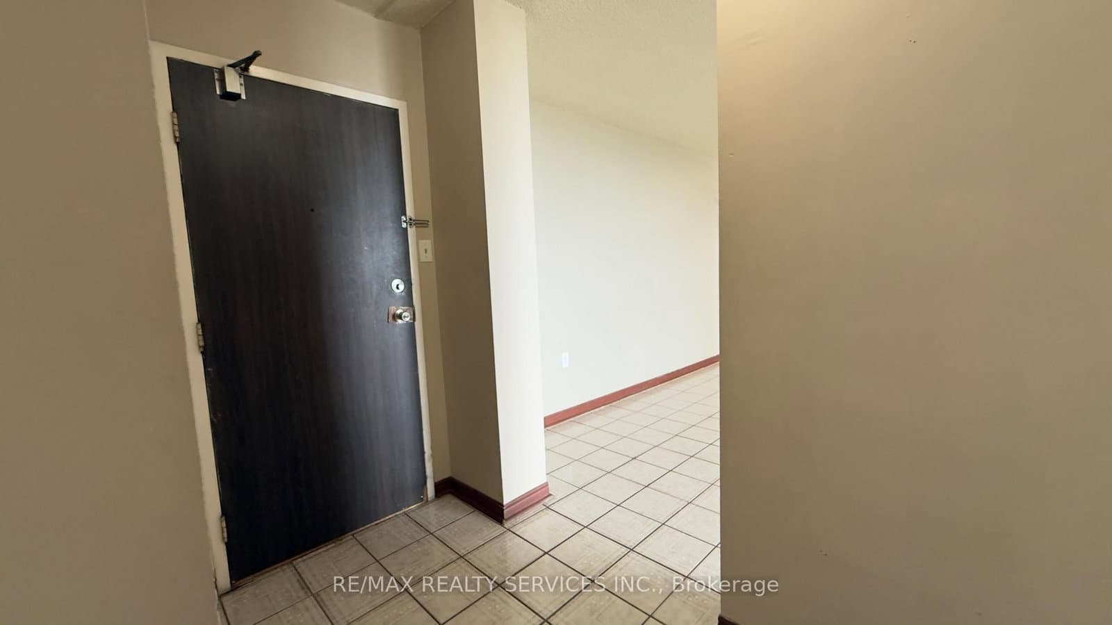 4 Kings Cross Road, Unit 1807 thumbnail 10
