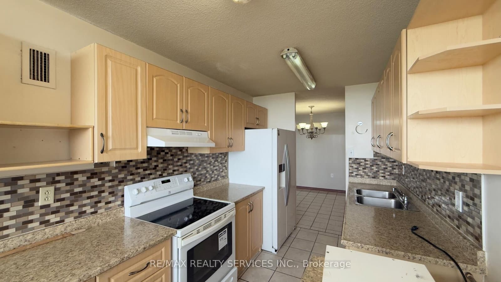 4 Kings Cross Road, Unit 1807 thumbnail 16