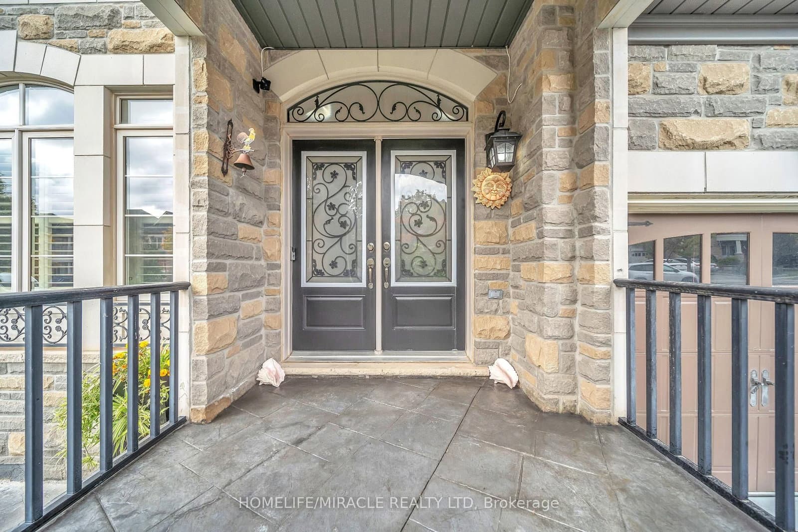24 Haywood Drive thumbnail 4
