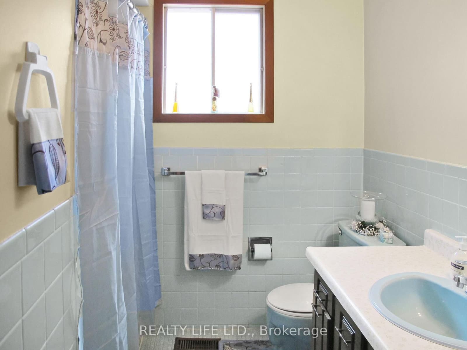 61 Cameron Avenue thumbnail 20