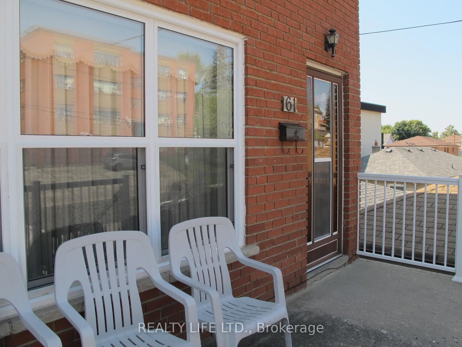 61 Cameron Avenue thumbnail 4