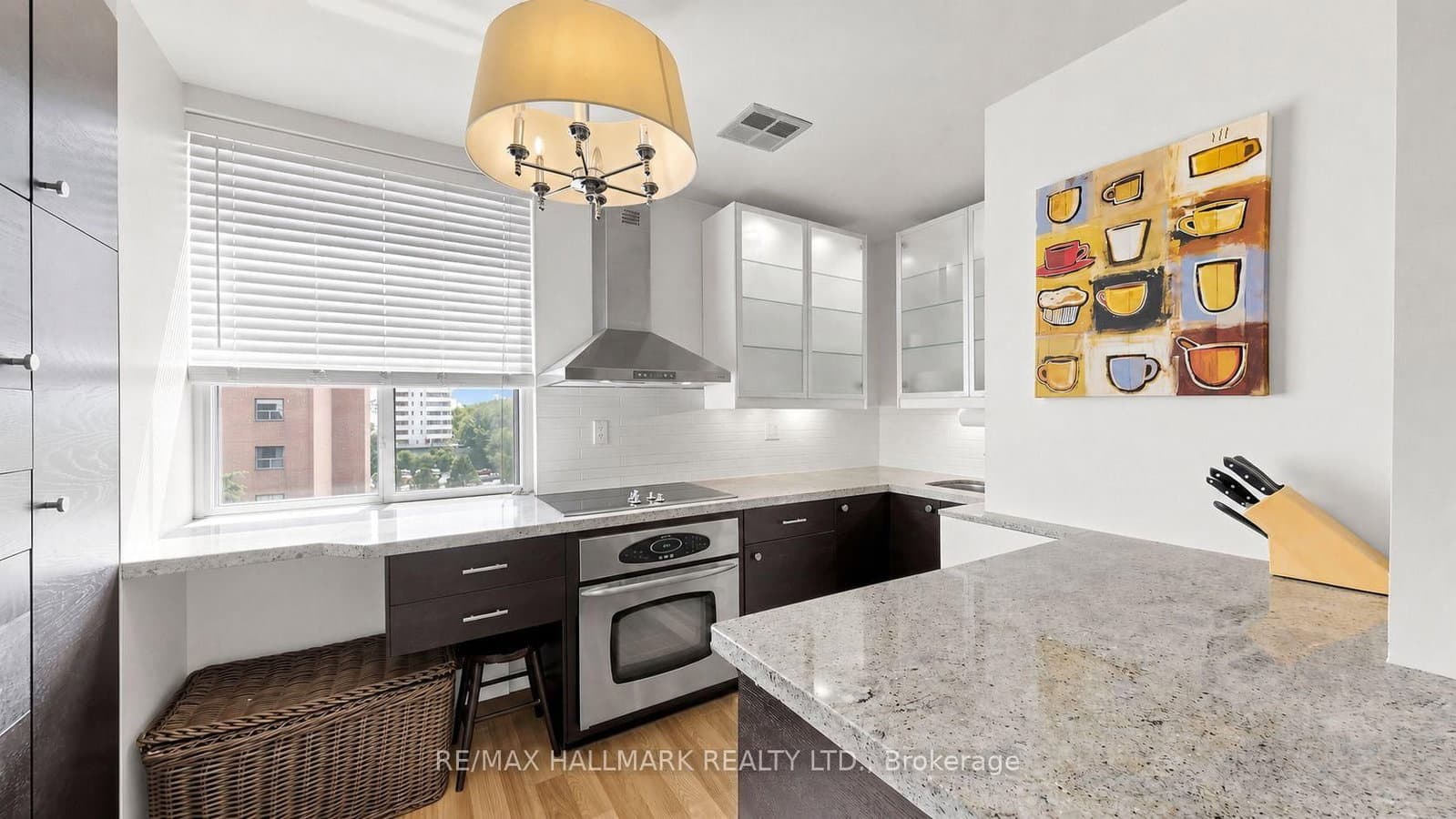 49 Queen Street E, Unit 402 thumbnail 15