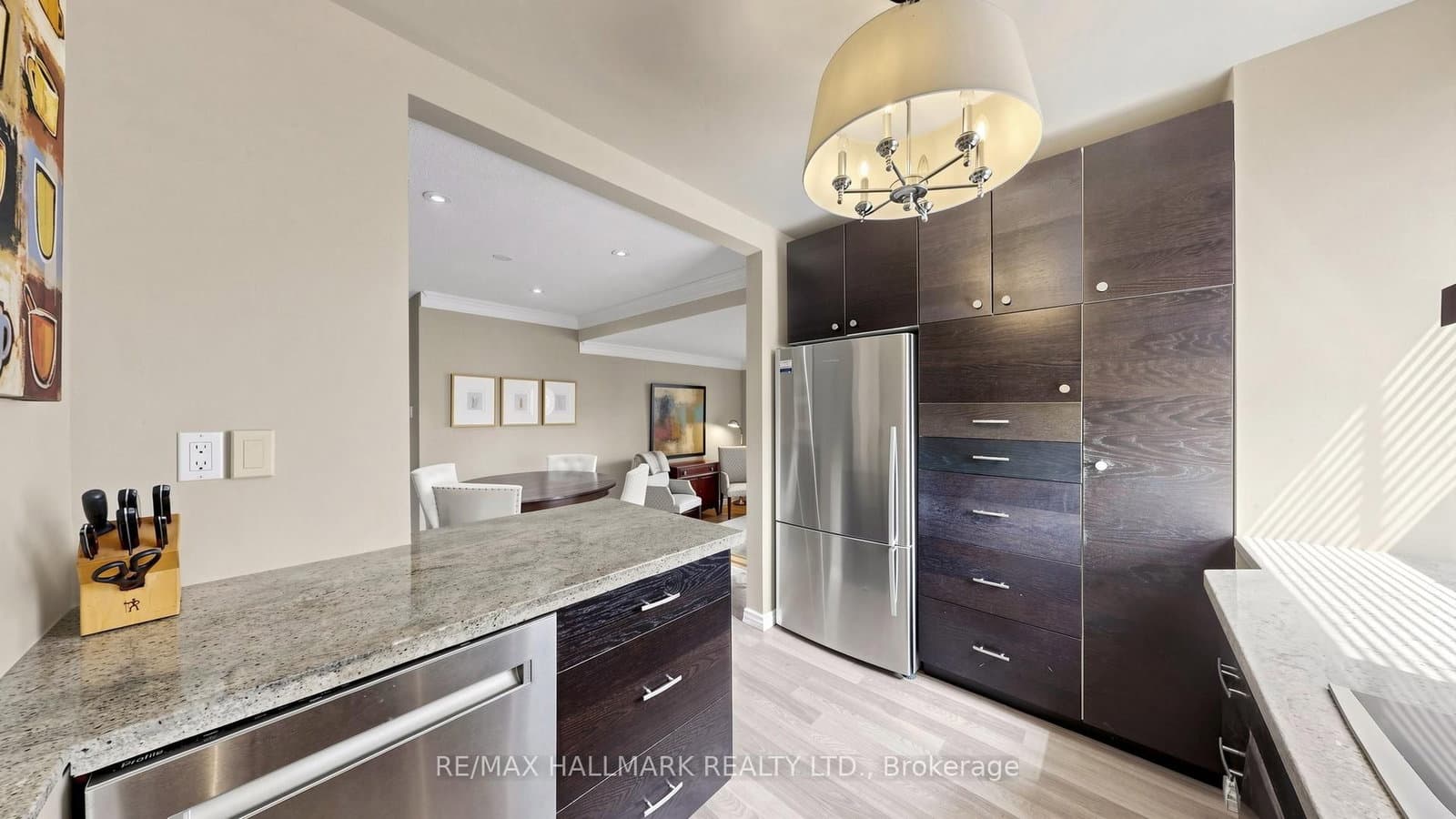 49 Queen Street E, Unit 402 thumbnail 19
