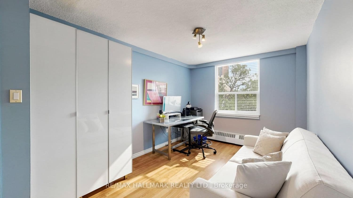 49 Queen Street E, Unit 402 thumbnail 22