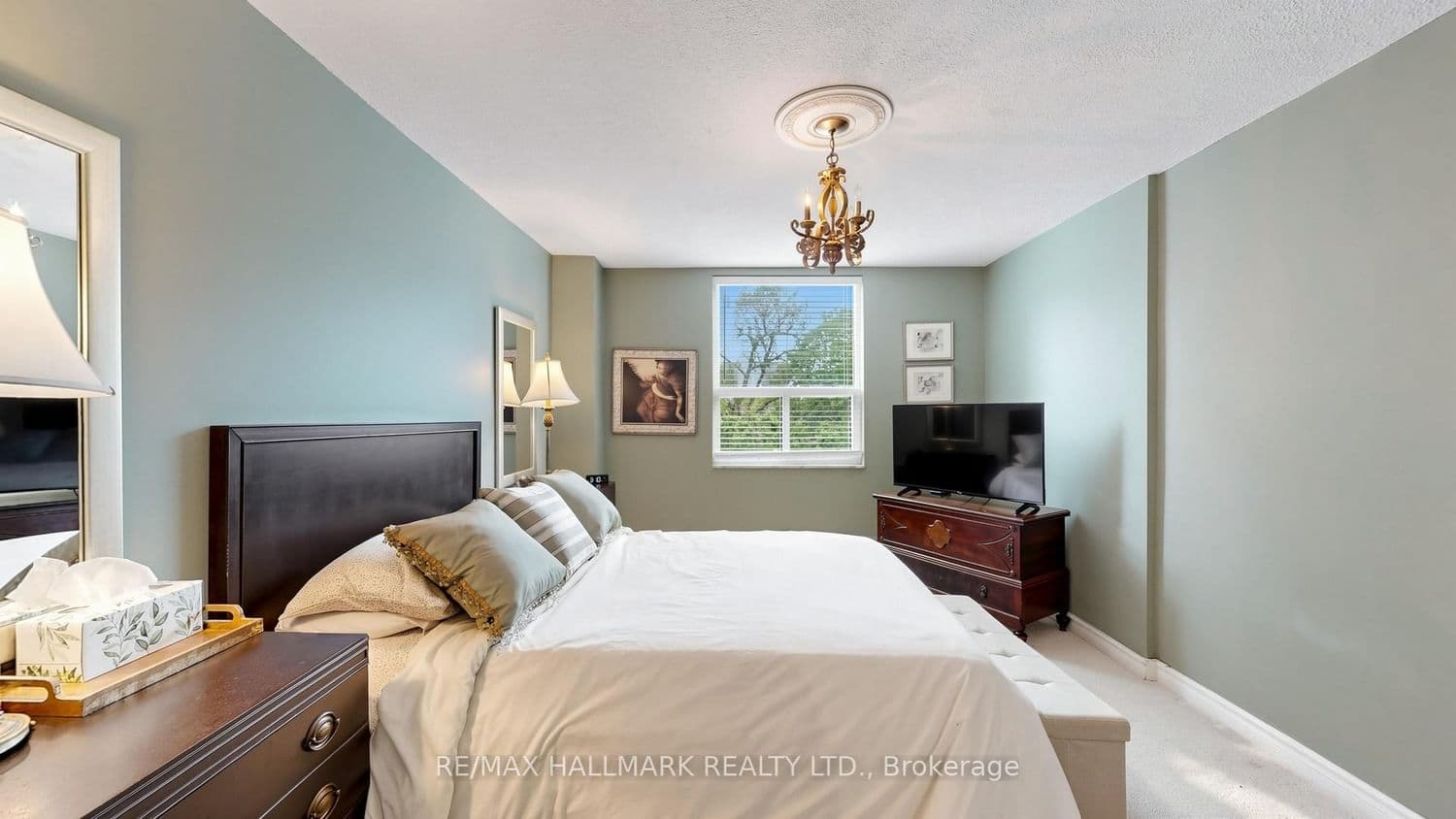 49 Queen Street E, Unit 402 thumbnail 25