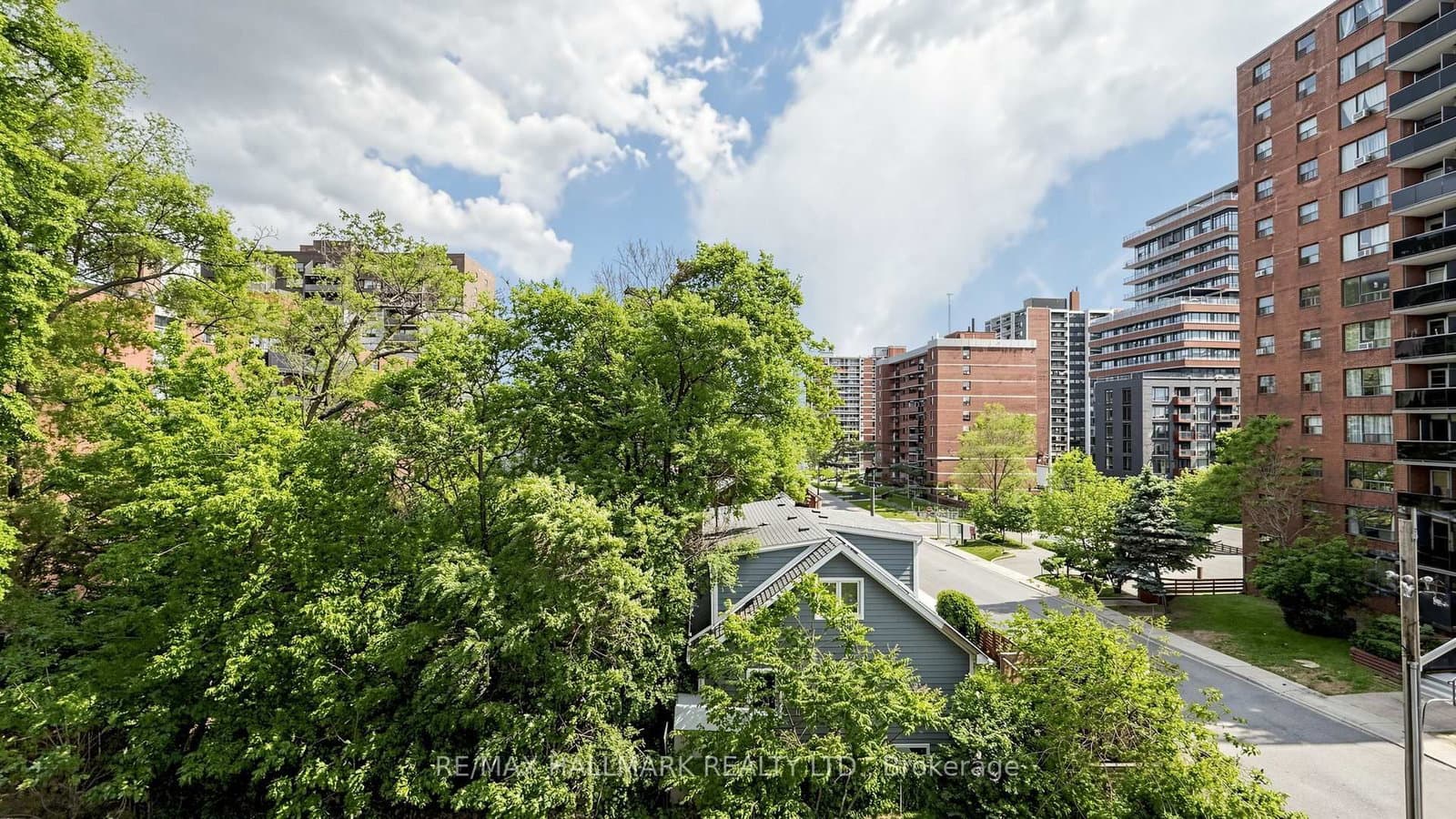 49 Queen Street E, Unit 402 thumbnail 40