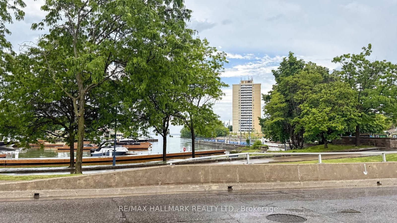 49 Queen Street E, Unit 402 thumbnail 48