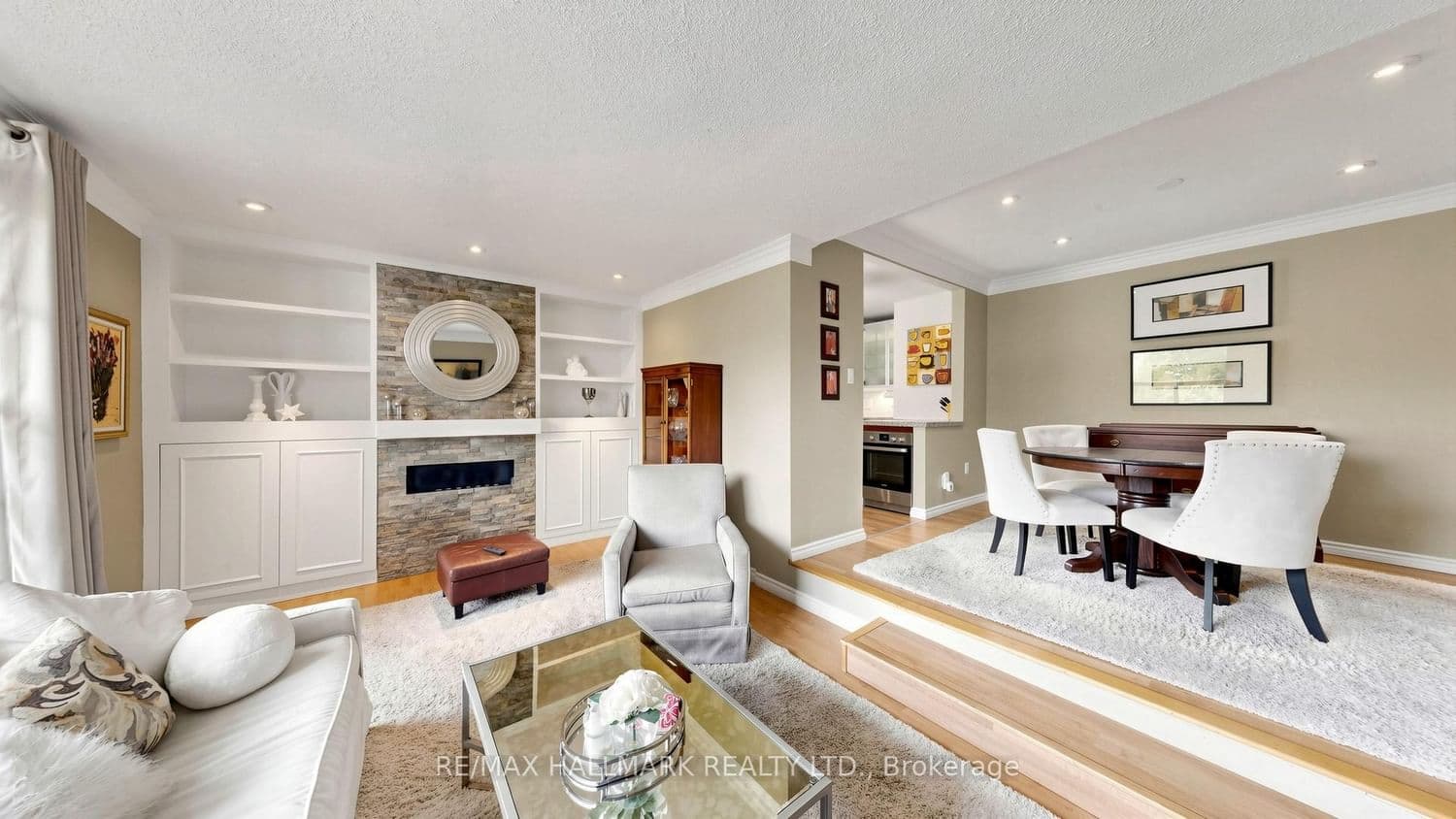 49 Queen Street E, Unit 402 thumbnail 6