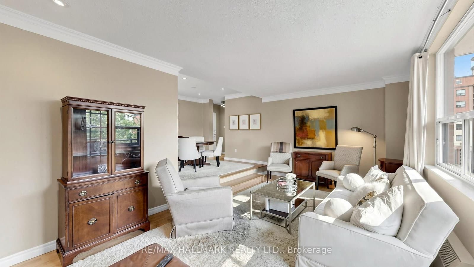 49 Queen Street E, Unit 402 thumbnail 9