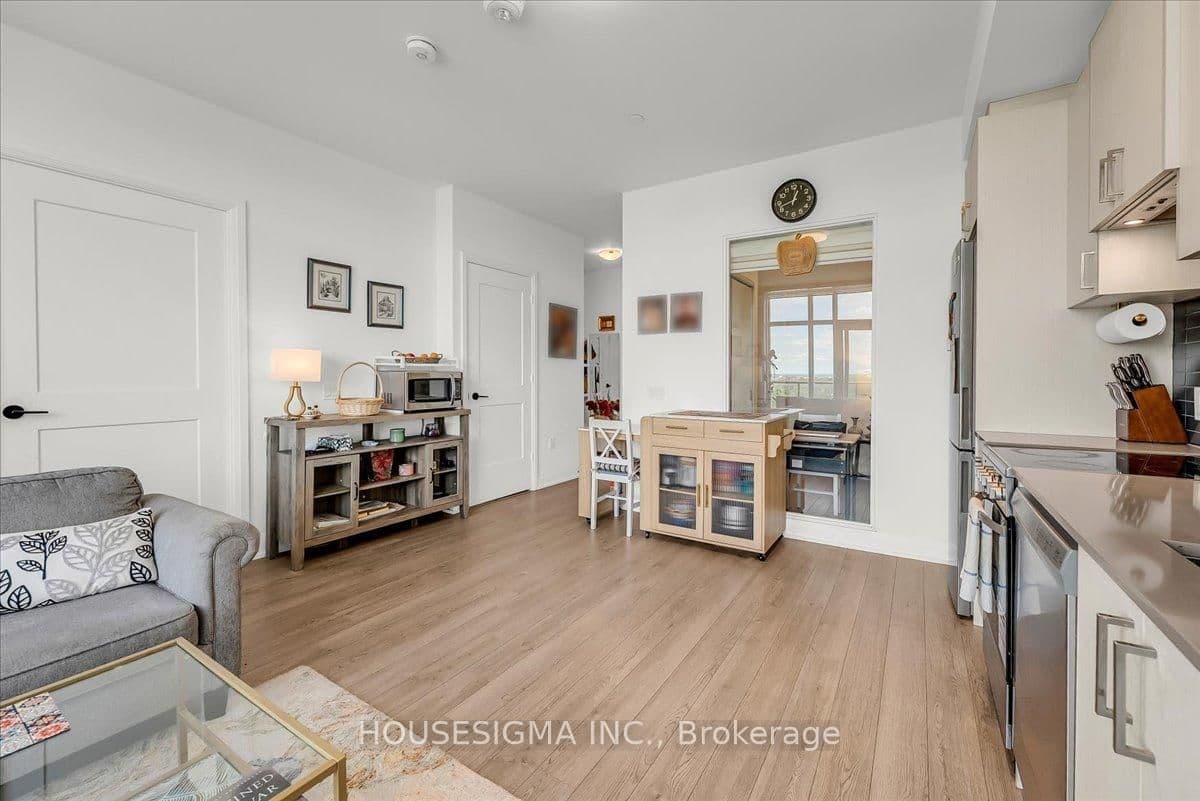 50 George Butchart Drive, Unit 1006 thumbnail 17