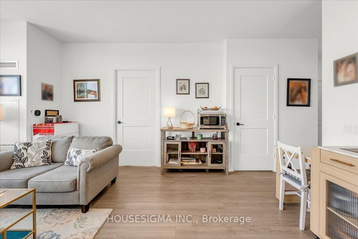 50 George Butchart Drive, Unit 1006 thumbnail 18