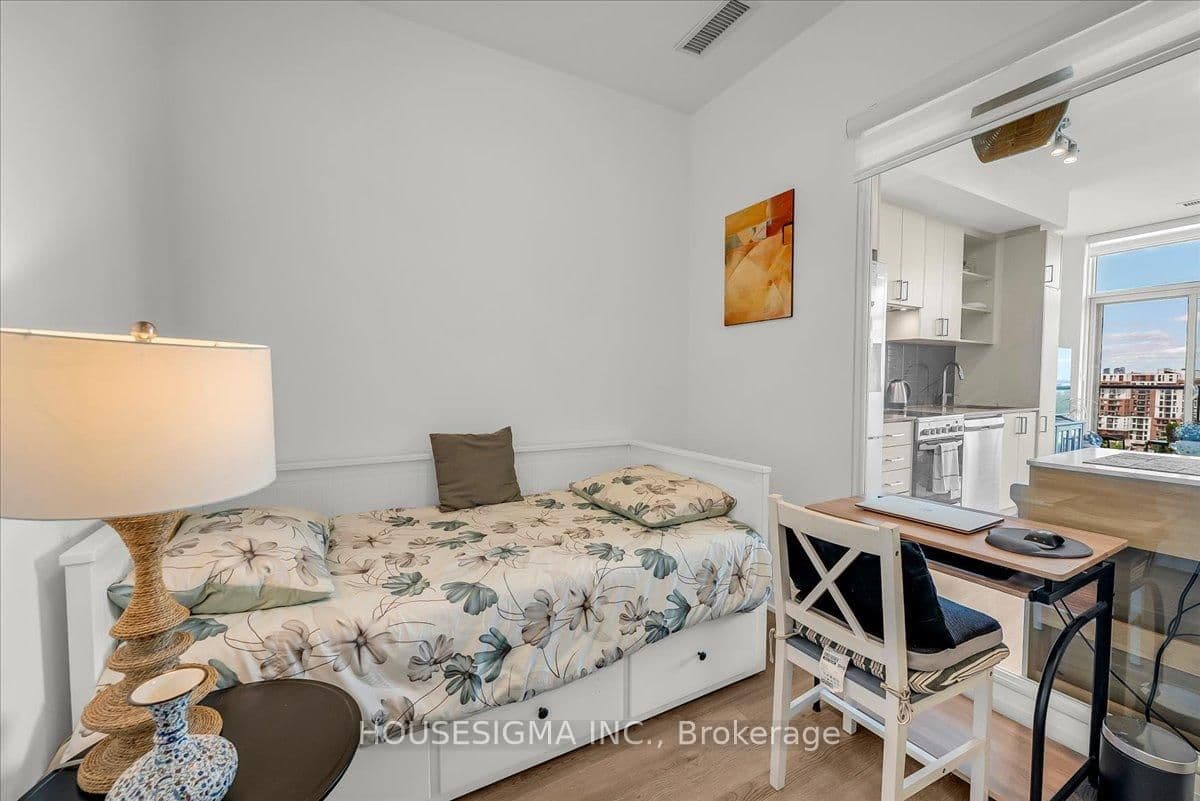 50 George Butchart Drive, Unit 1006 thumbnail 32