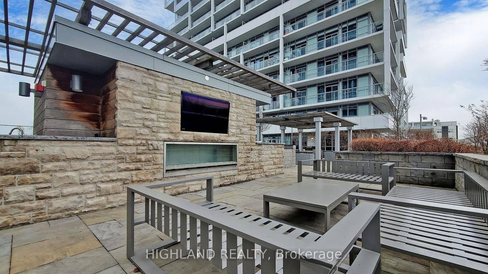 55 Speers Road, Unit 306 thumbnail 13