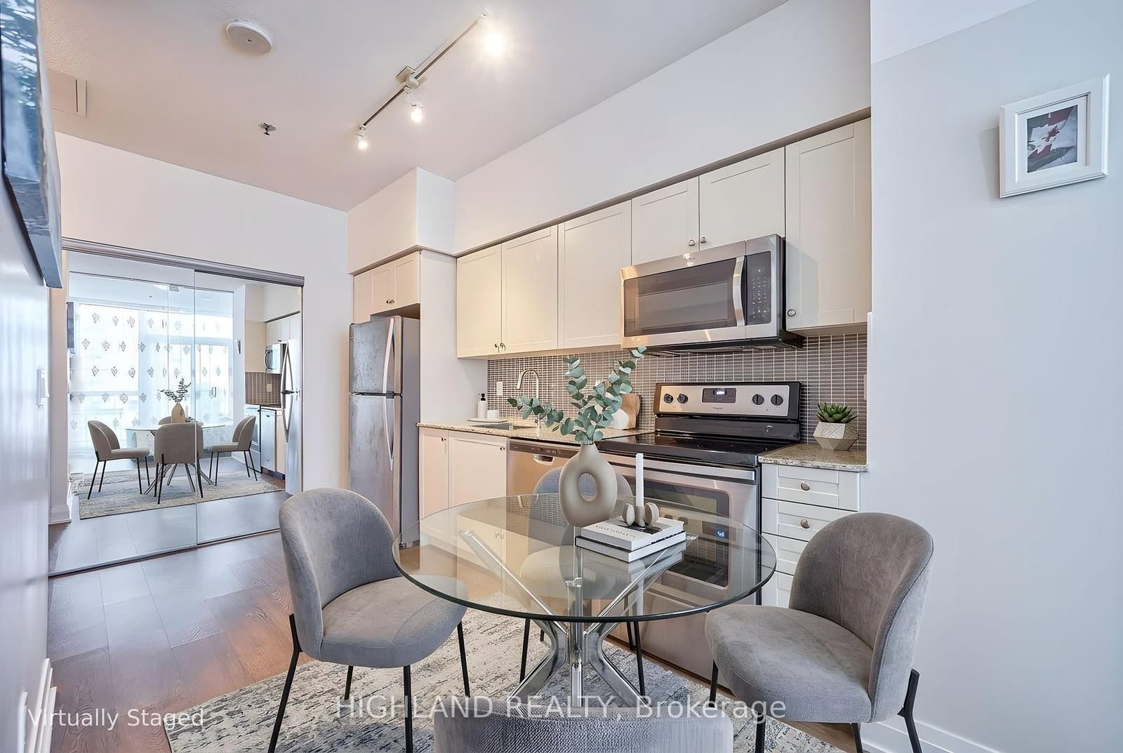 55 Speers Road, Unit 306 thumbnail 4