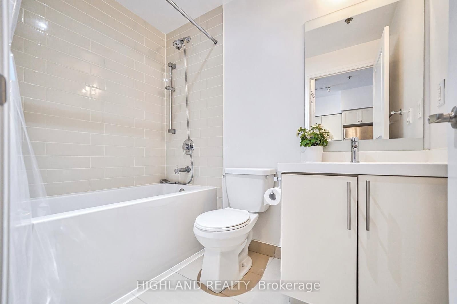 55 Speers Road, Unit 306 thumbnail 8