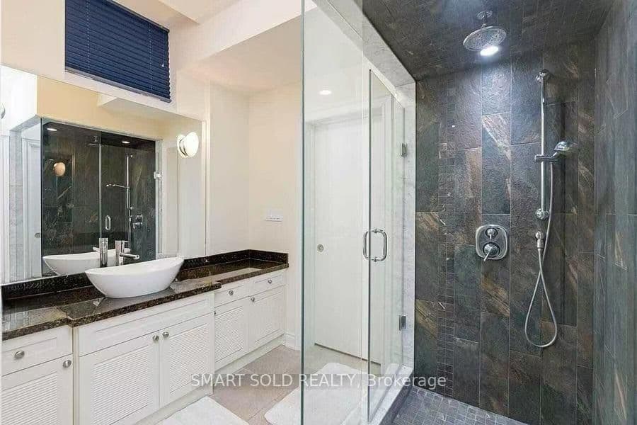 2374 Robmar Drive thumbnail 11