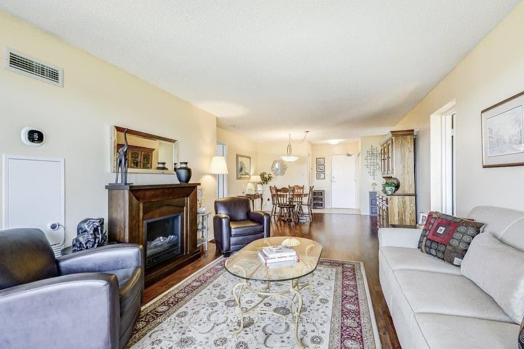 1201 North Shore Boulevard E, Unit 706 thumbnail 12