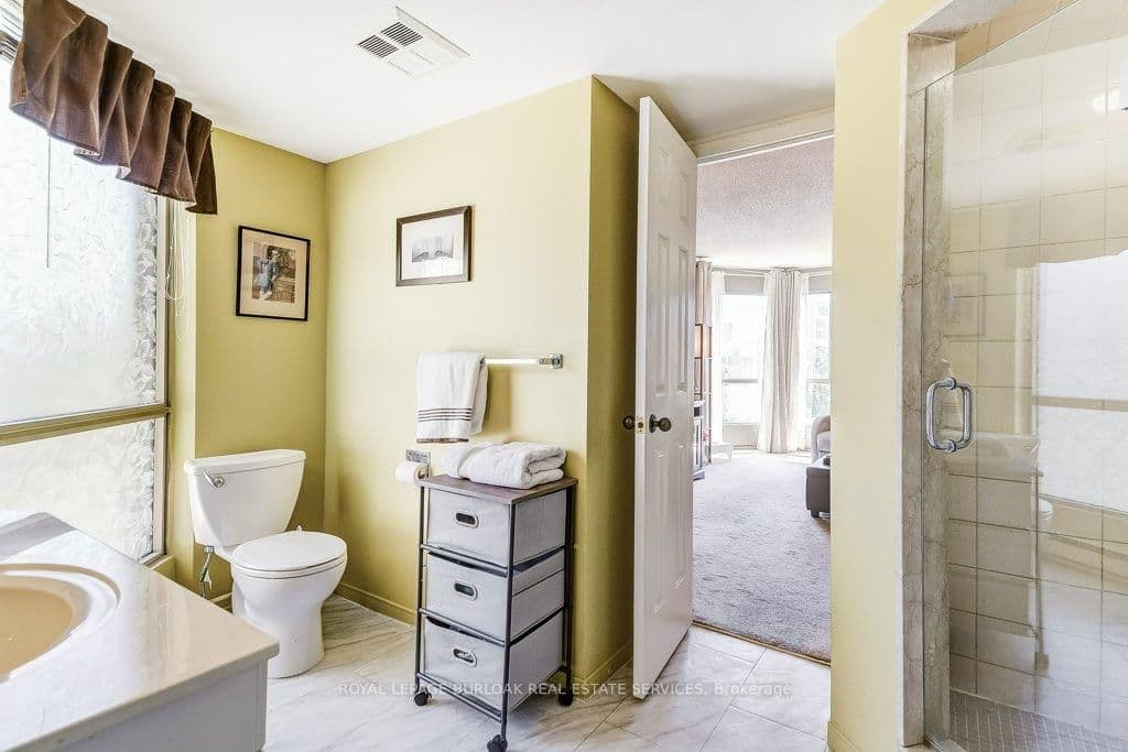 1201 North Shore Boulevard E, Unit 706 thumbnail 19