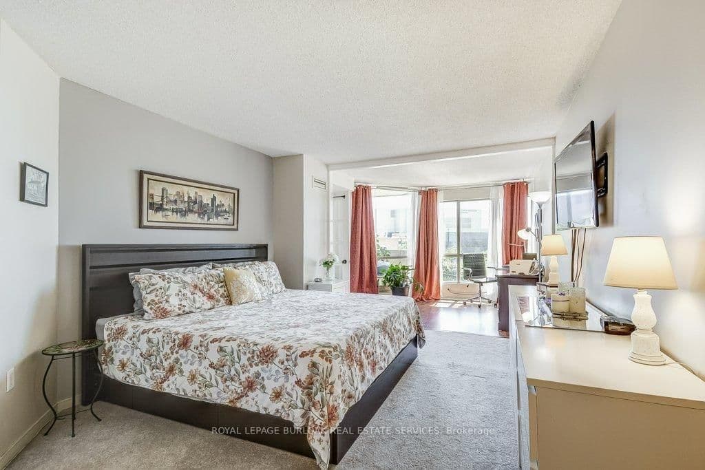 1201 North Shore Boulevard E, Unit 706 thumbnail 23