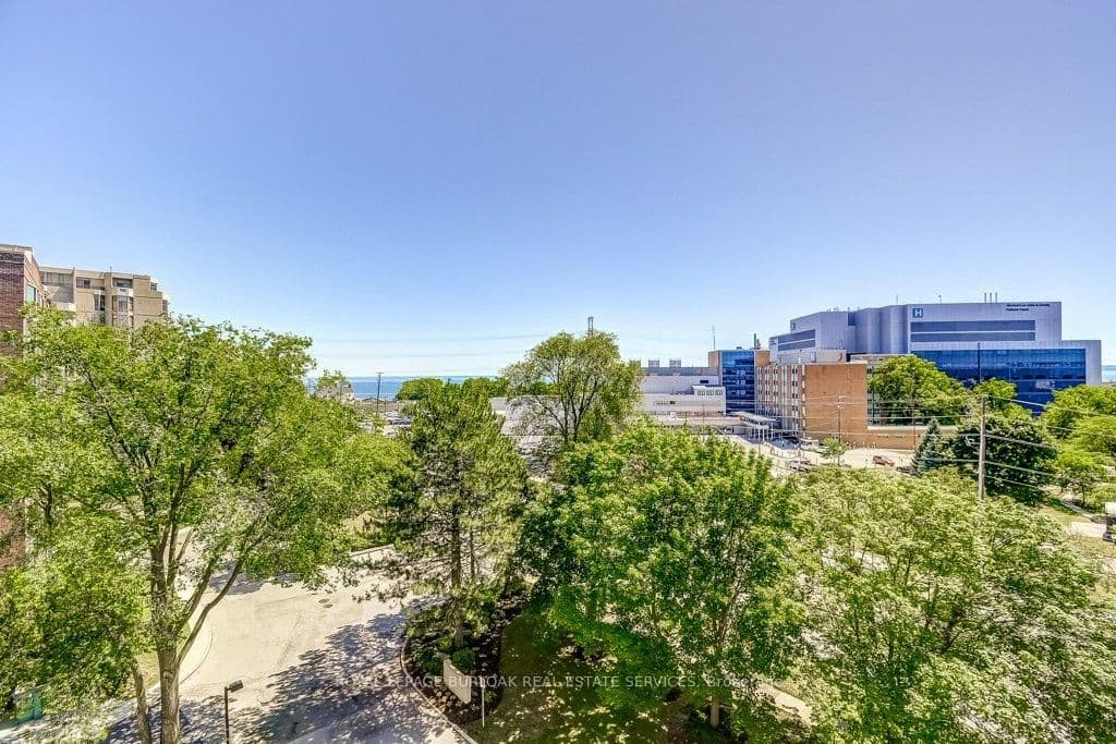 1201 North Shore Boulevard E, Unit 706 thumbnail 33