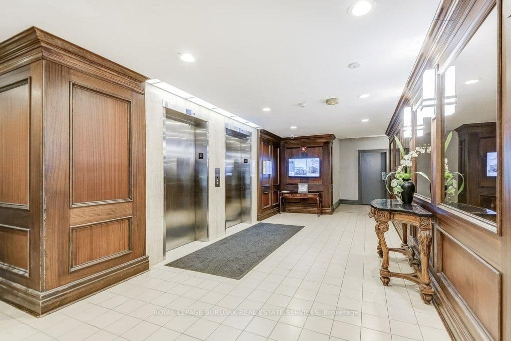 1201 North Shore Boulevard E, Unit 706 thumbnail 5