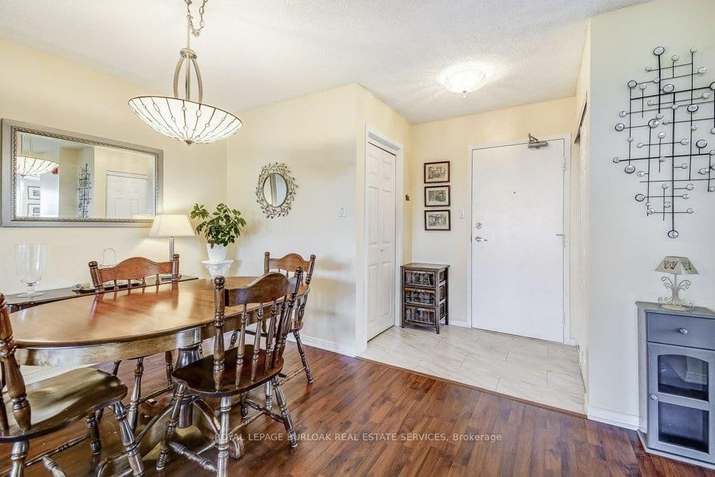 1201 North Shore Boulevard E, Unit 706 thumbnail 7