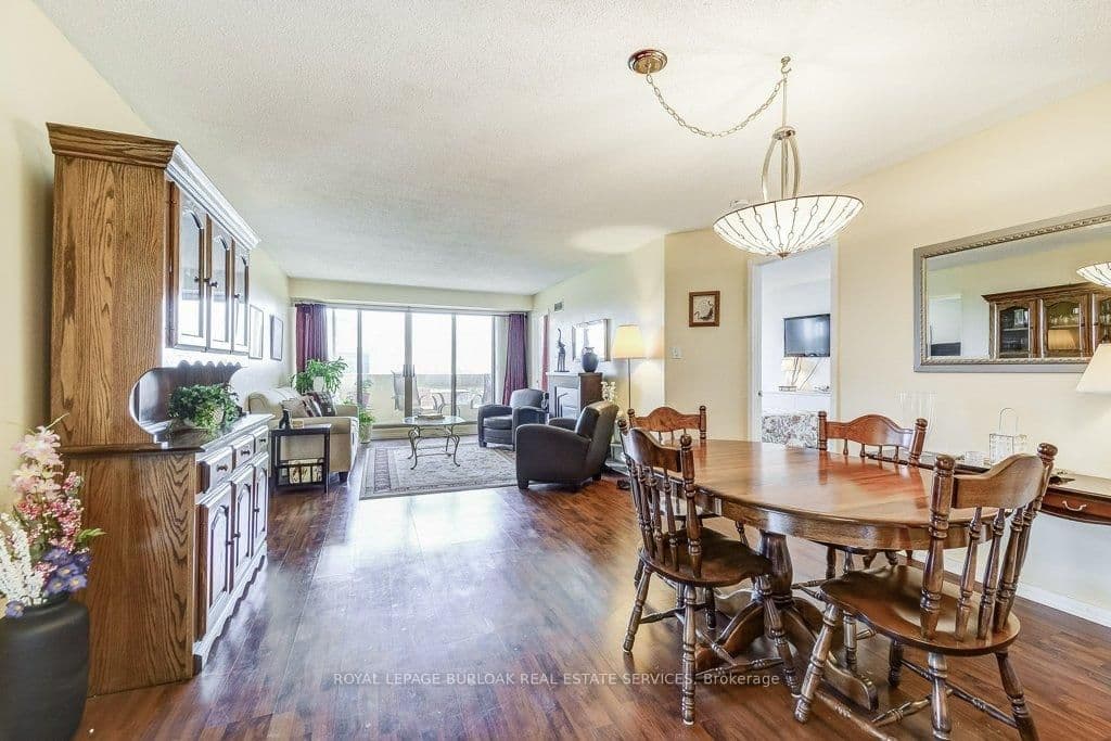 1201 North Shore Boulevard E, Unit 706 thumbnail 8
