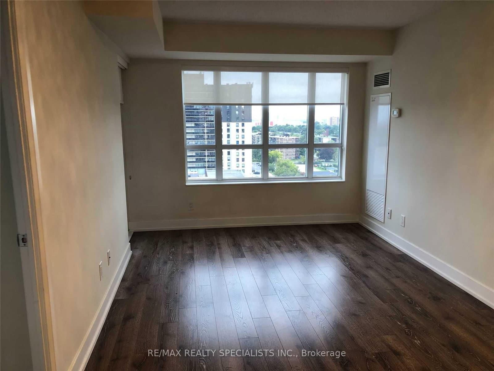 6 Eva Road, Unit 1007 thumbnail 5