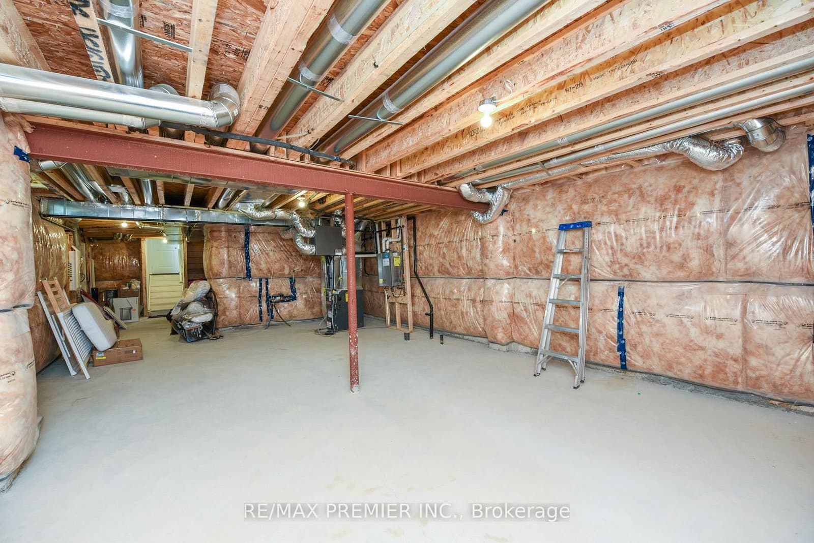 215 Hayrake Street thumbnail 40