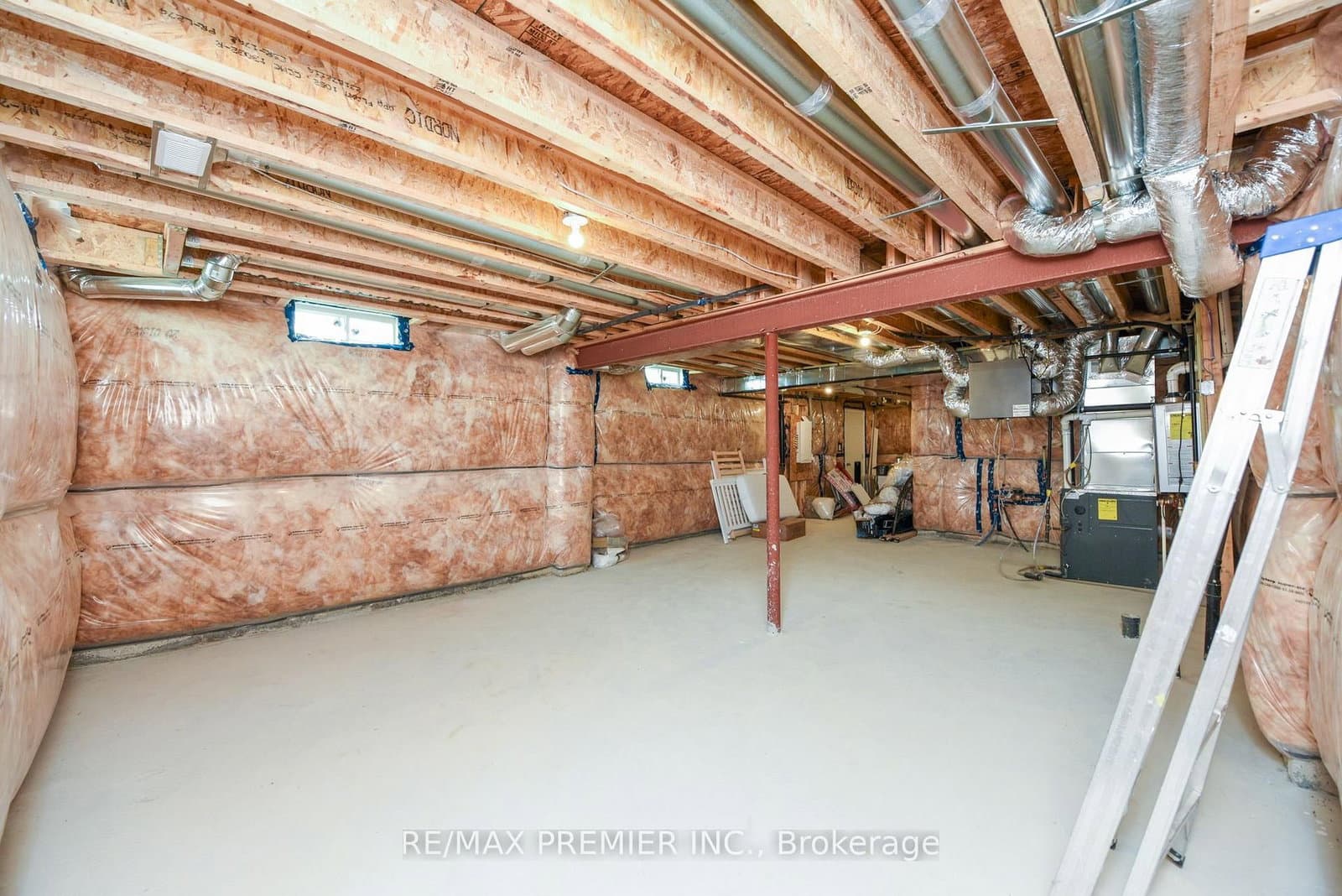 215 Hayrake Street thumbnail 41