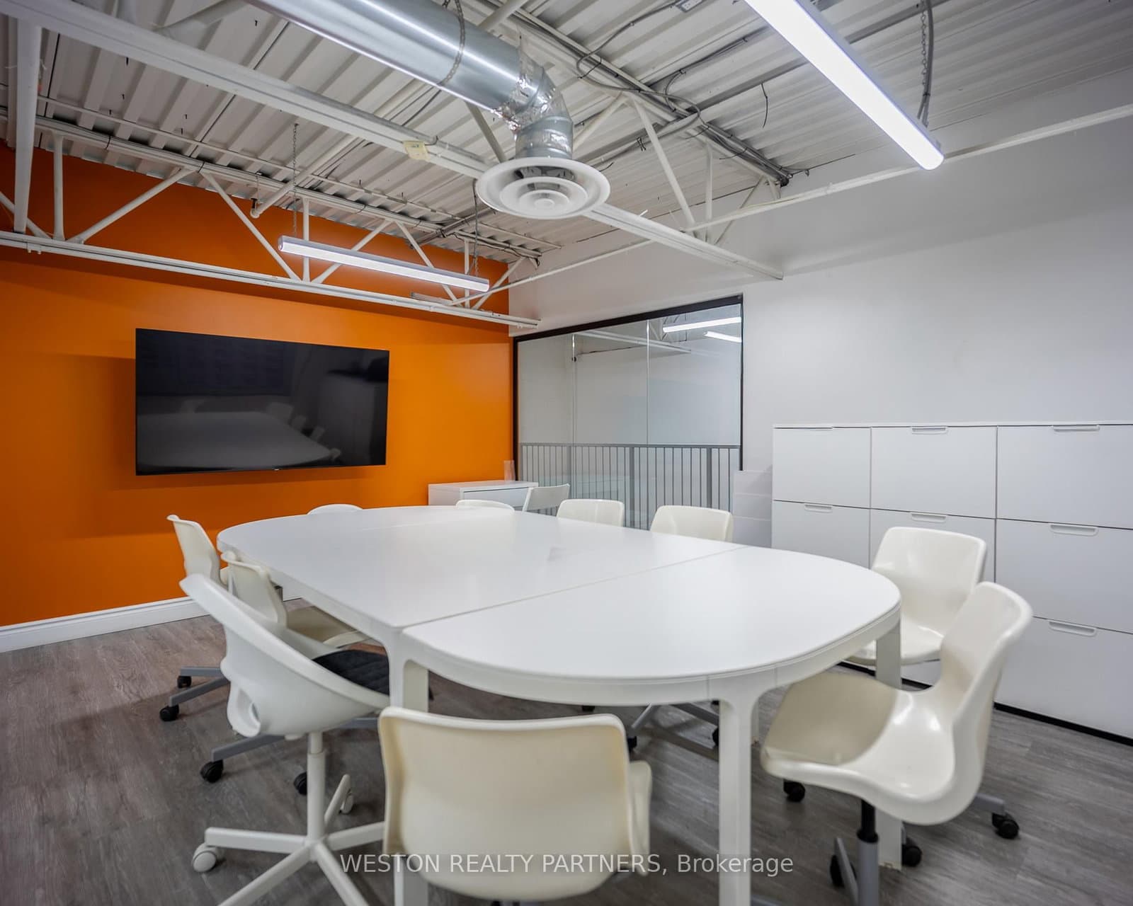 240 Bartor Road, Unit 8 thumbnail 33