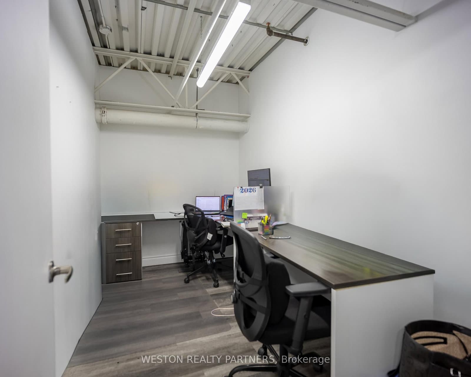 240 Bartor Road, Unit 8 thumbnail 44