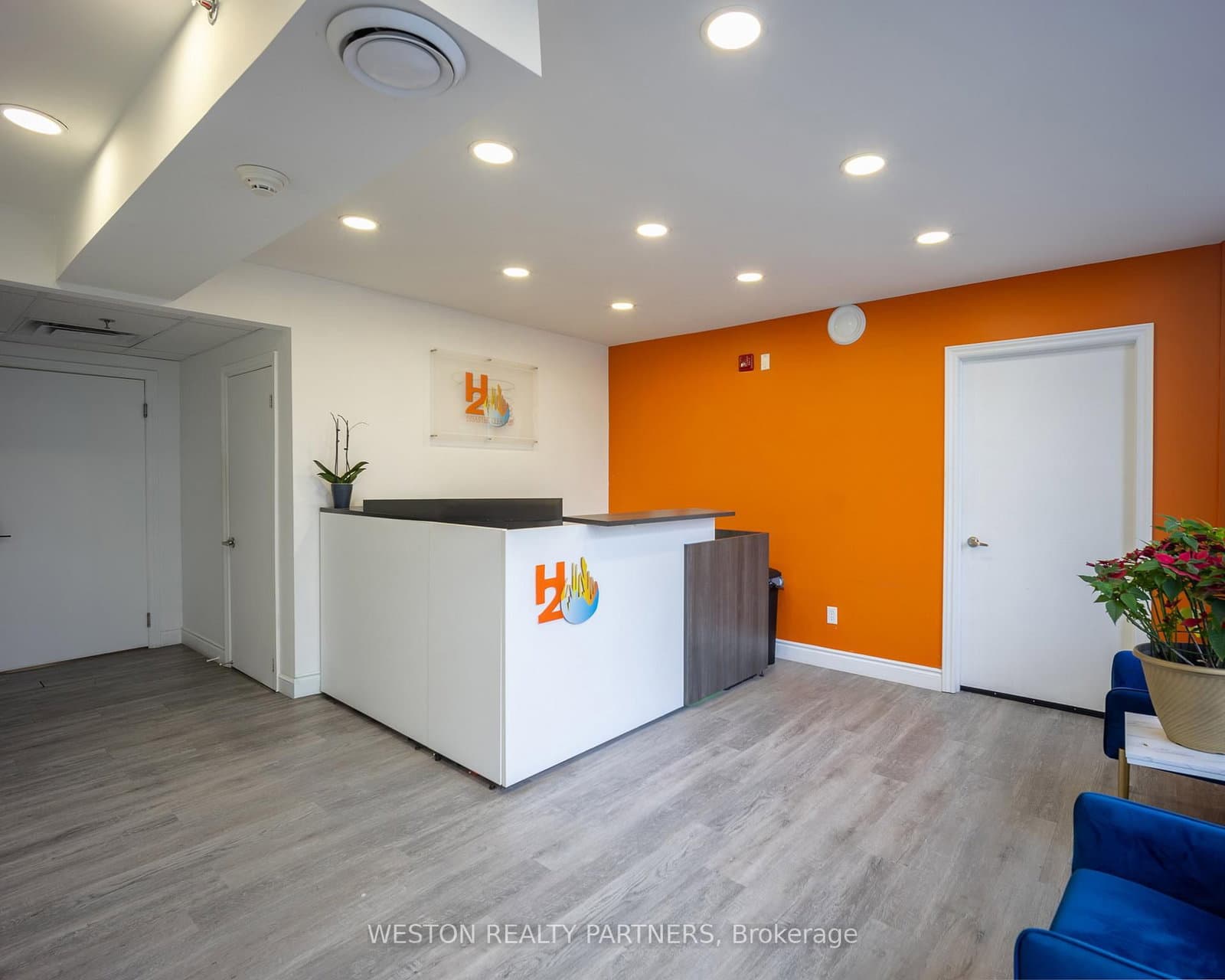240 Bartor Road, Unit 8 thumbnail 6