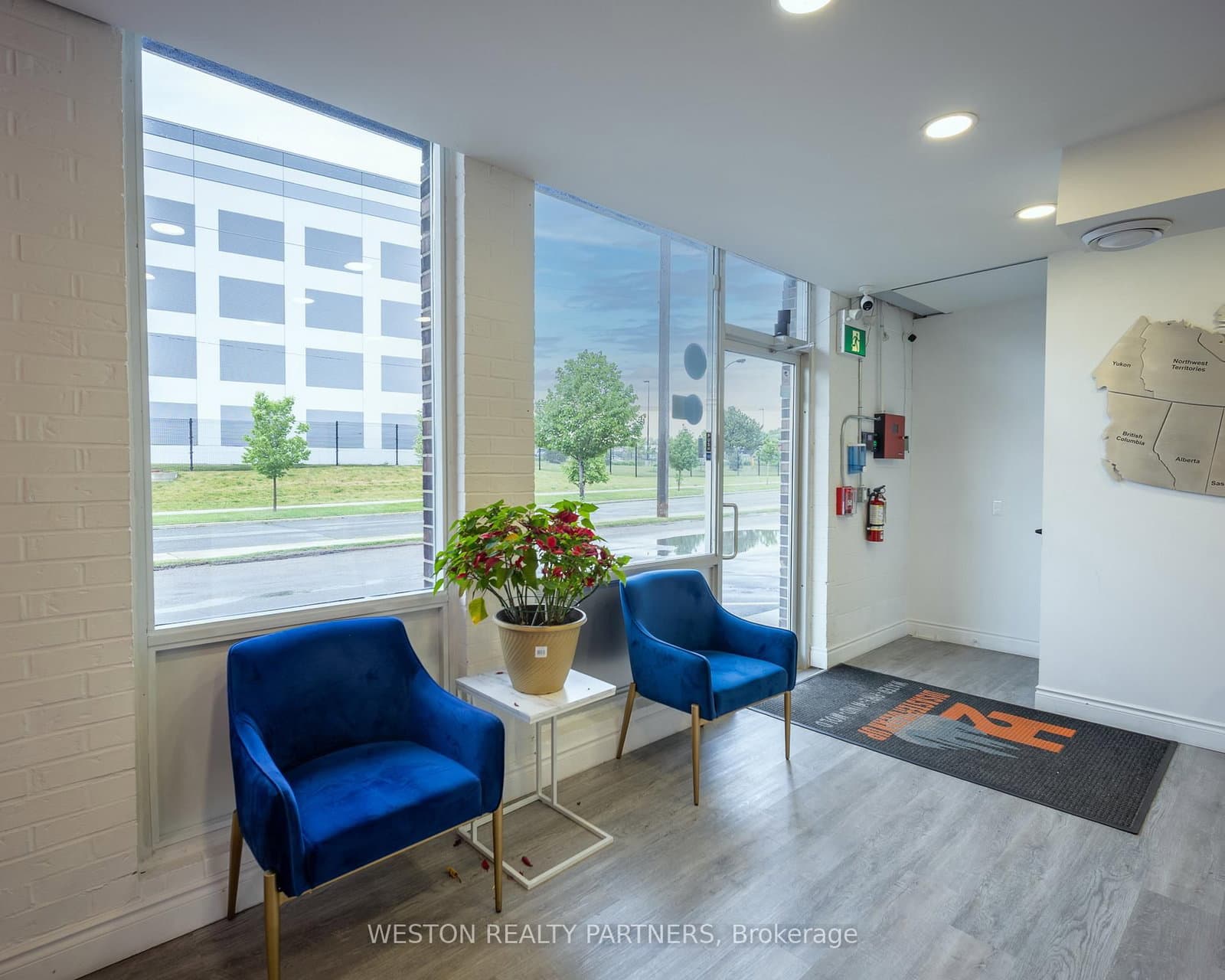 240 Bartor Road, Unit 8 thumbnail 7
