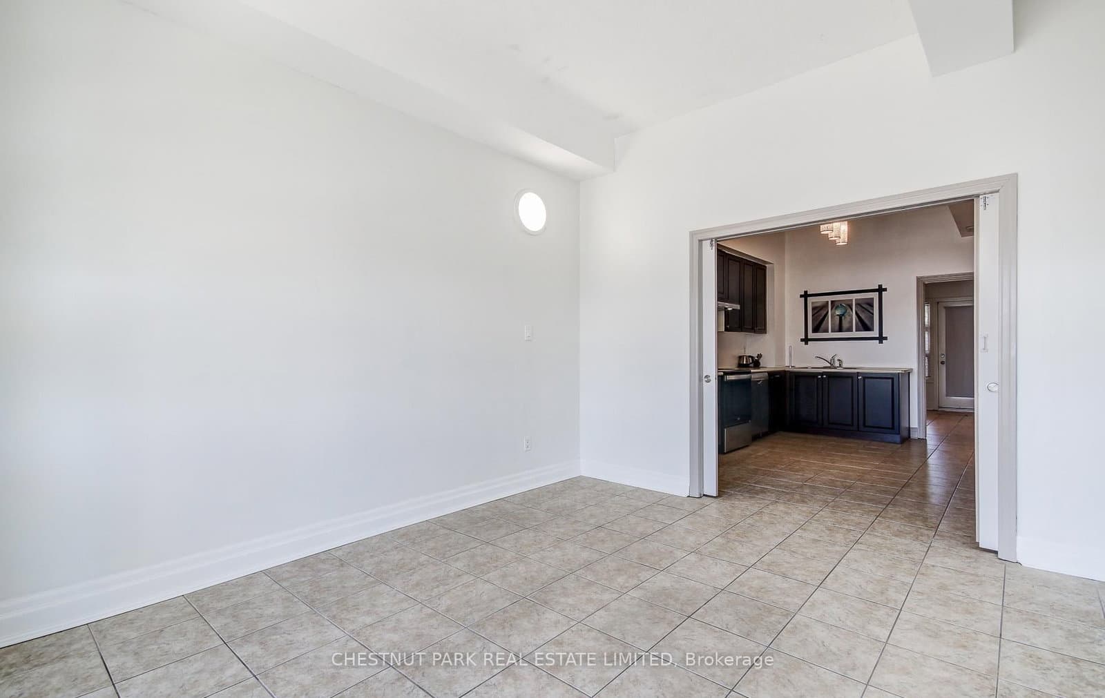 885 Lakeshore Road E, Unit 5 thumbnail 10