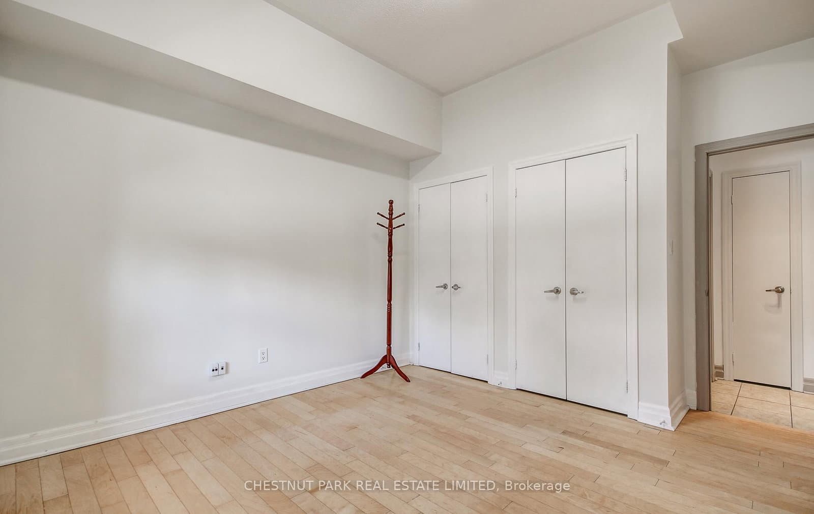 885 Lakeshore Road E, Unit 5 thumbnail 19