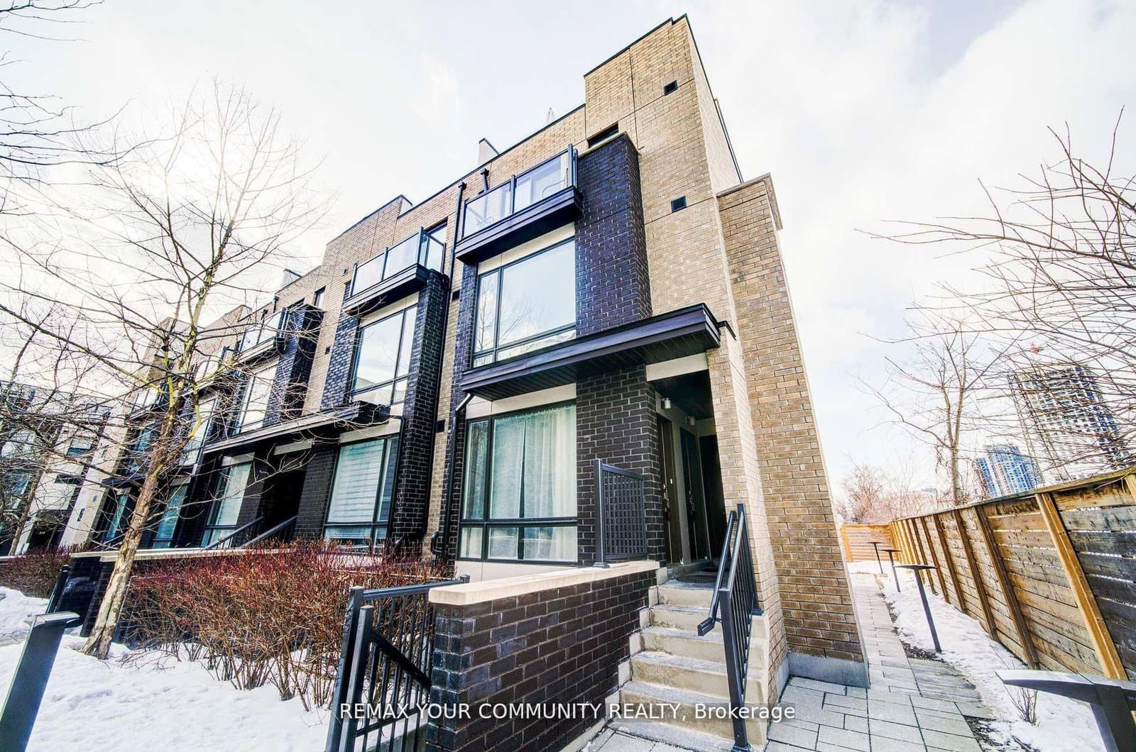 34 Fieldway Road, Unit 146 thumbnail 2