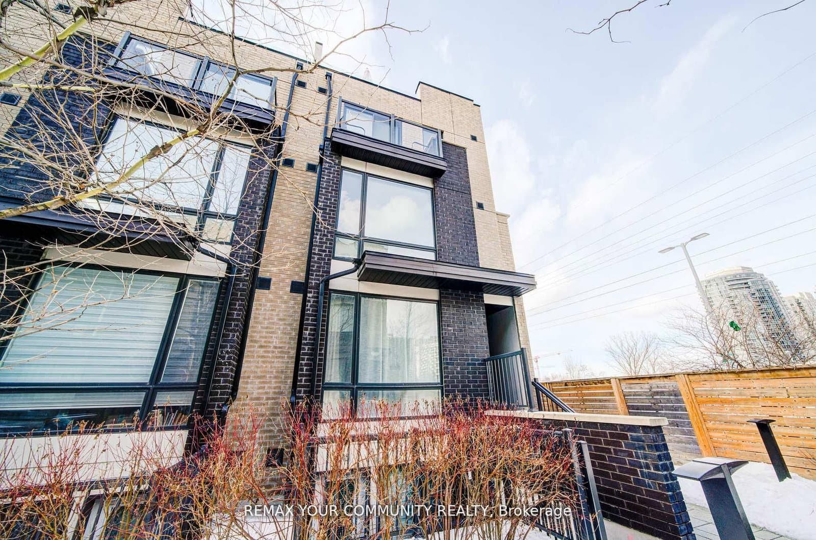 34 Fieldway Road, Unit 146 thumbnail 4