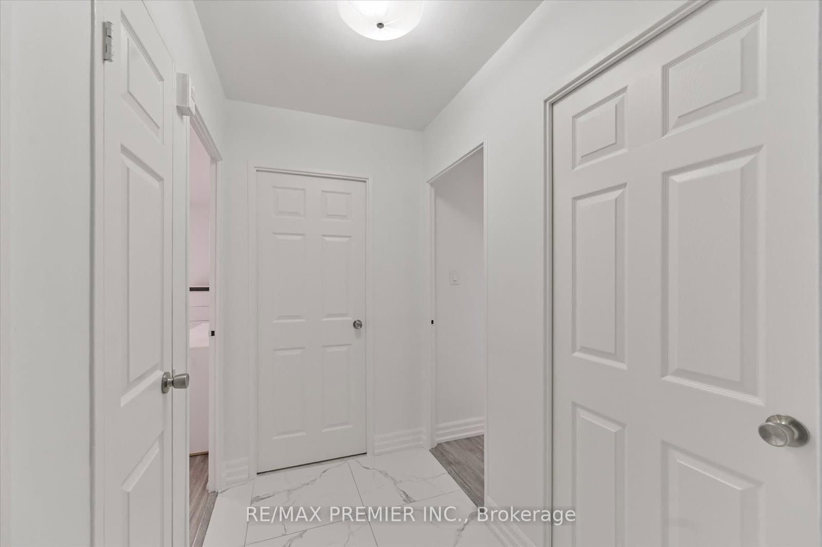 25 Four Winds Drive, Unit 604 thumbnail 15