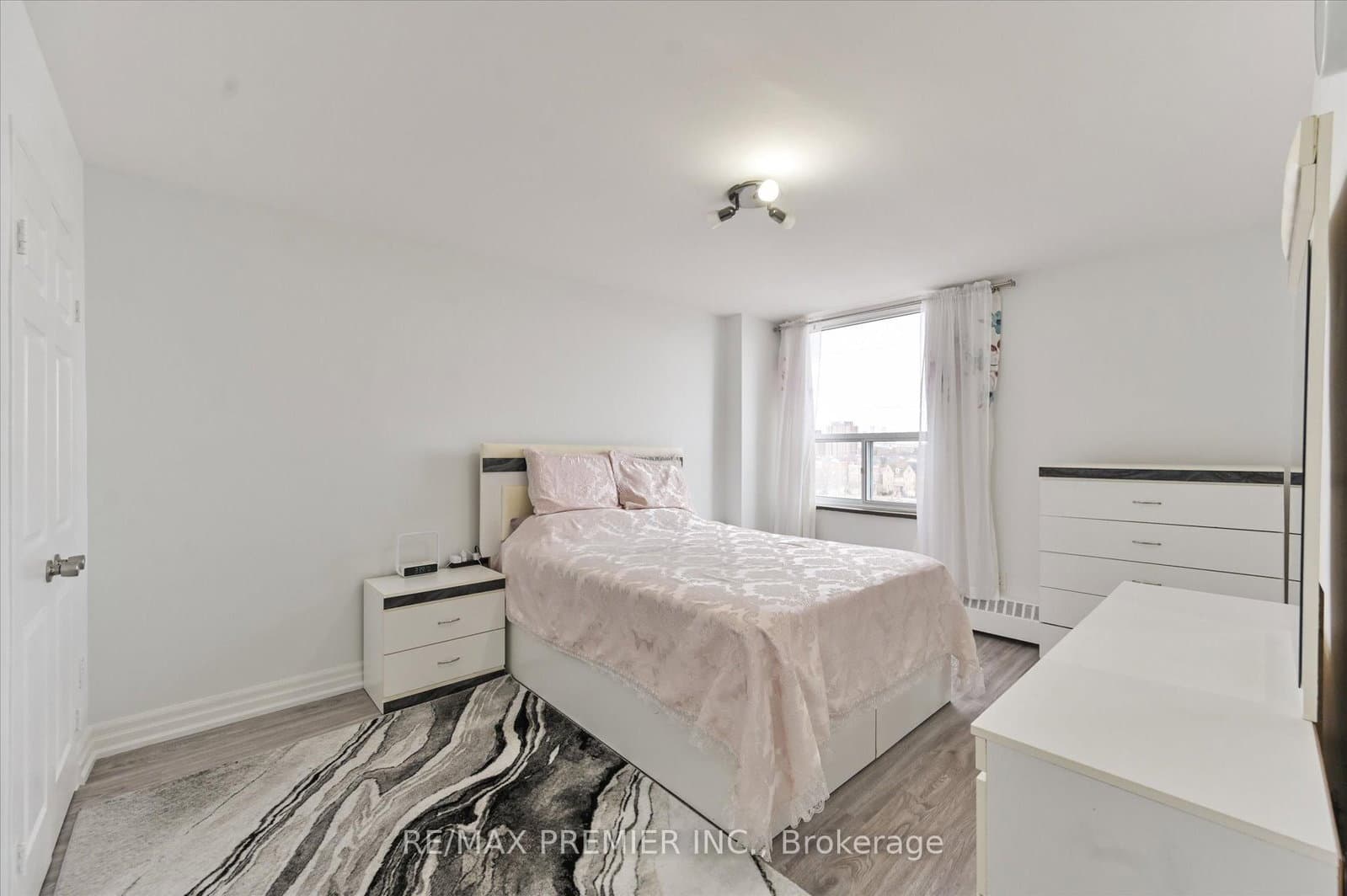 25 Four Winds Drive, Unit 604 thumbnail 20