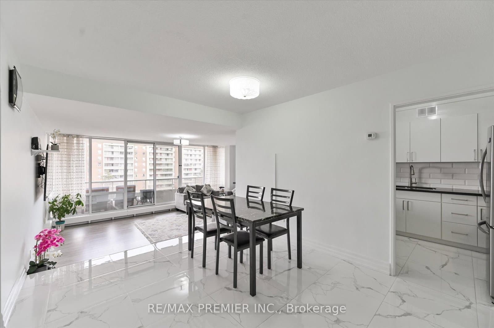 25 Four Winds Drive, Unit 604 thumbnail 7