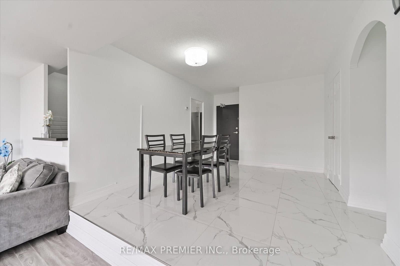 25 Four Winds Drive, Unit 604 thumbnail 8