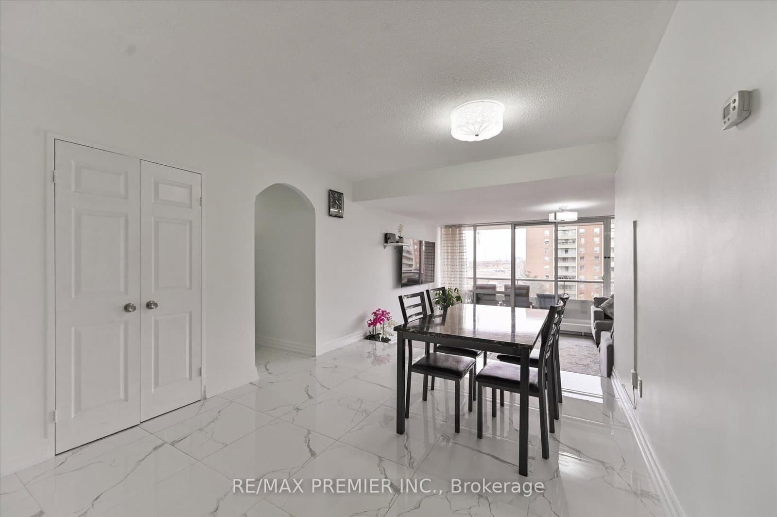 25 Four Winds Drive, Unit 604 thumbnail 9