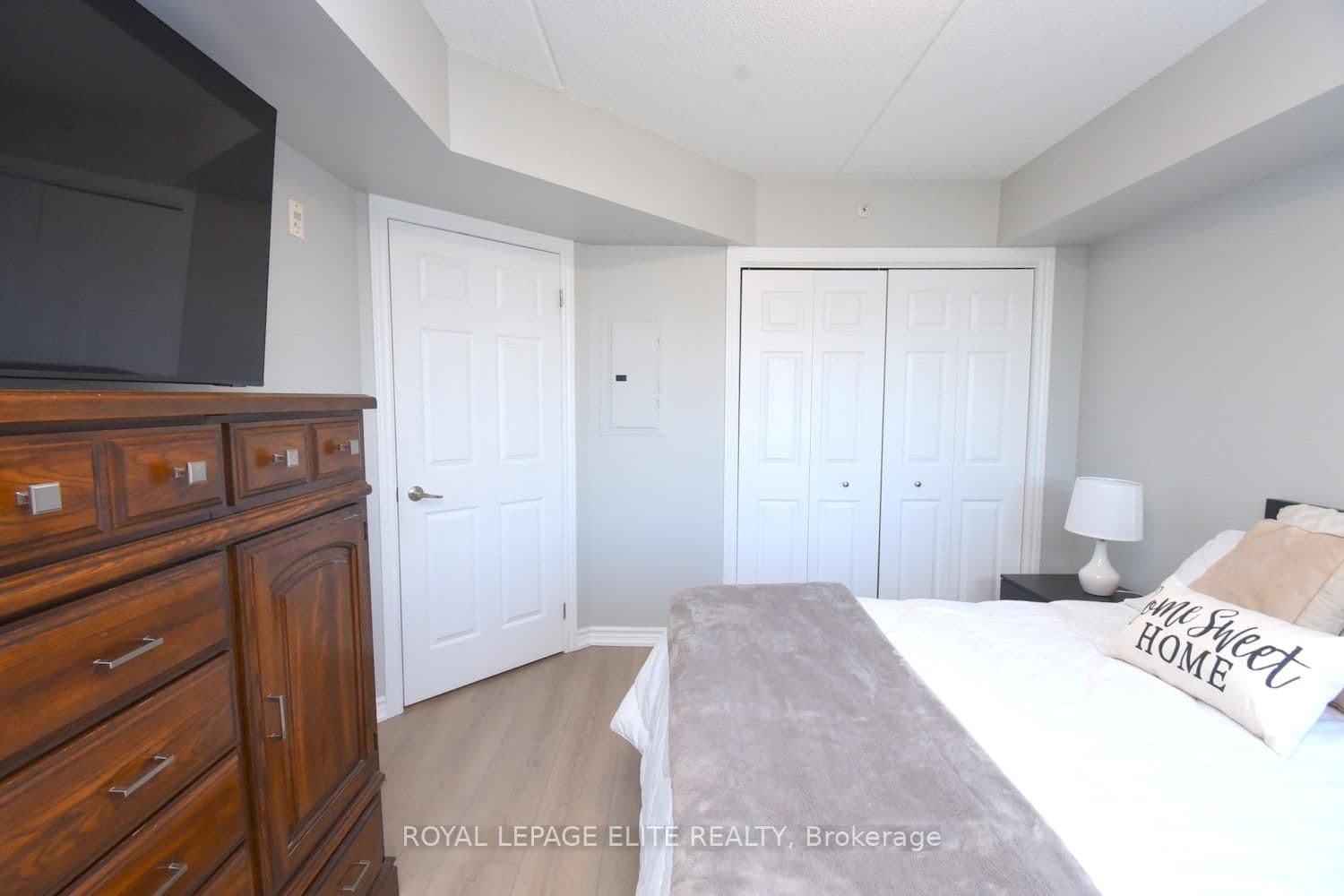 1380 Main Street E, Unit 303 thumbnail 17