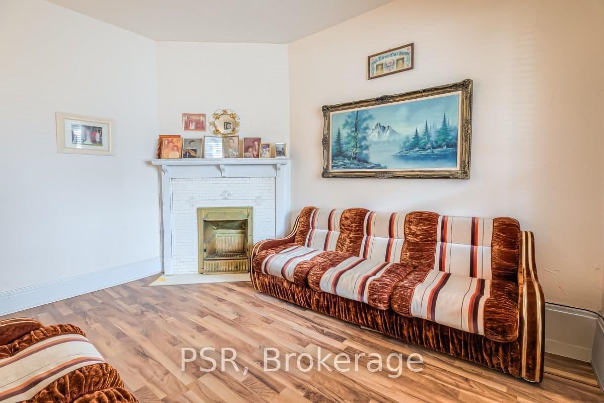 41 Springhurst Avenue thumbnail 29