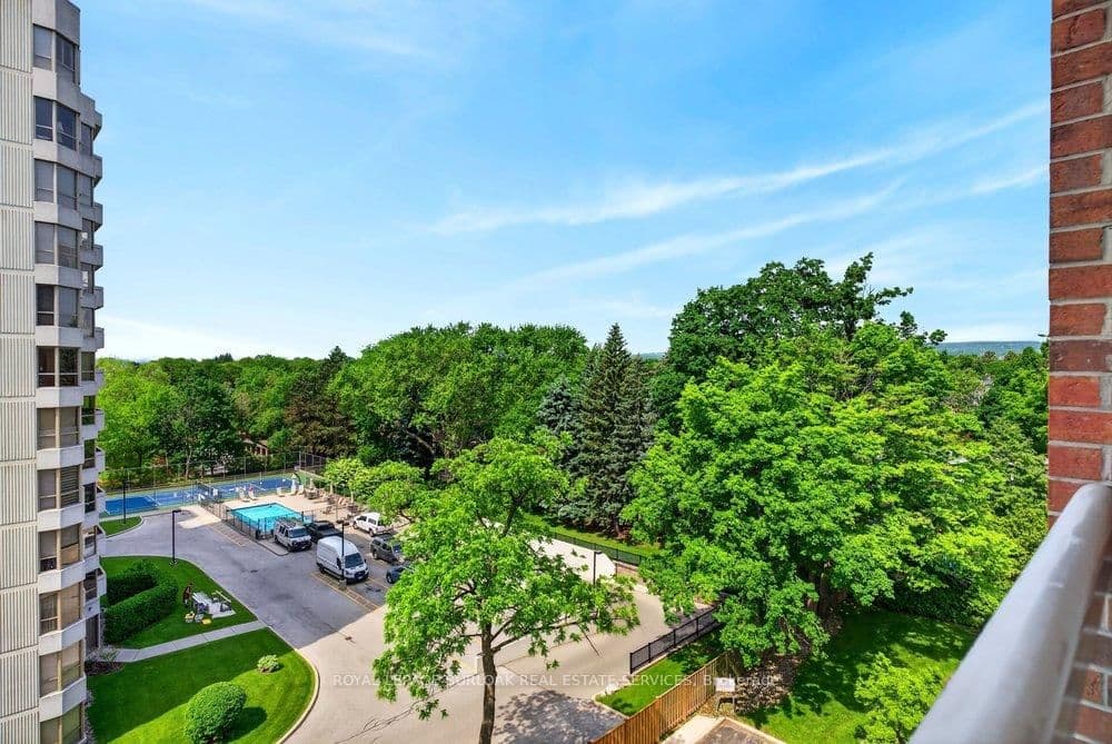1225 North Shore Boulevard E, Unit 710 thumbnail 23
