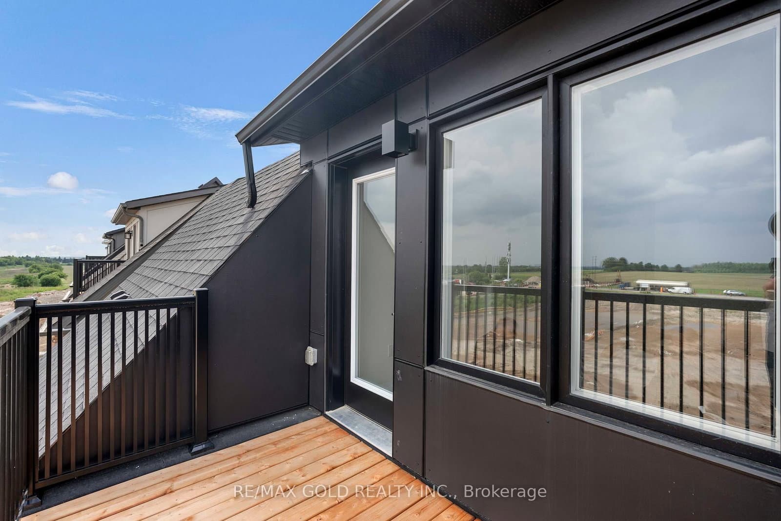 39 Timber Falls Drive thumbnail 35