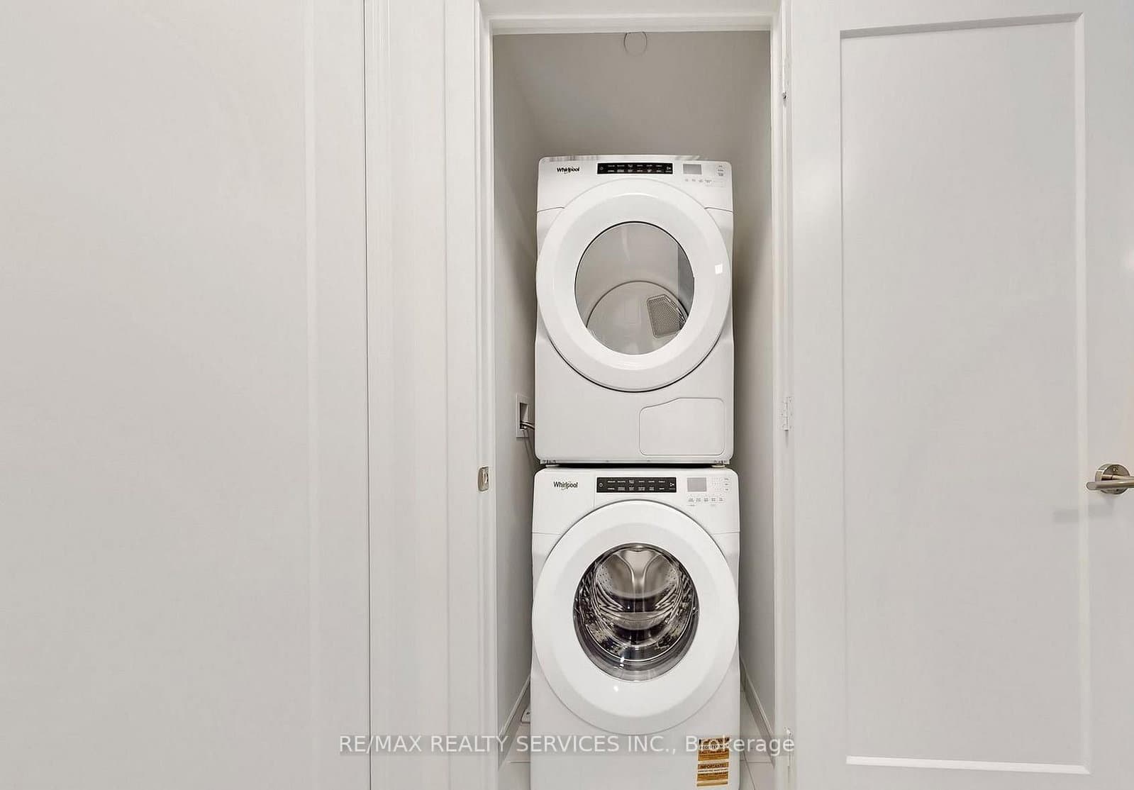 60 Central Park Road Way, Unit 1405 thumbnail 8