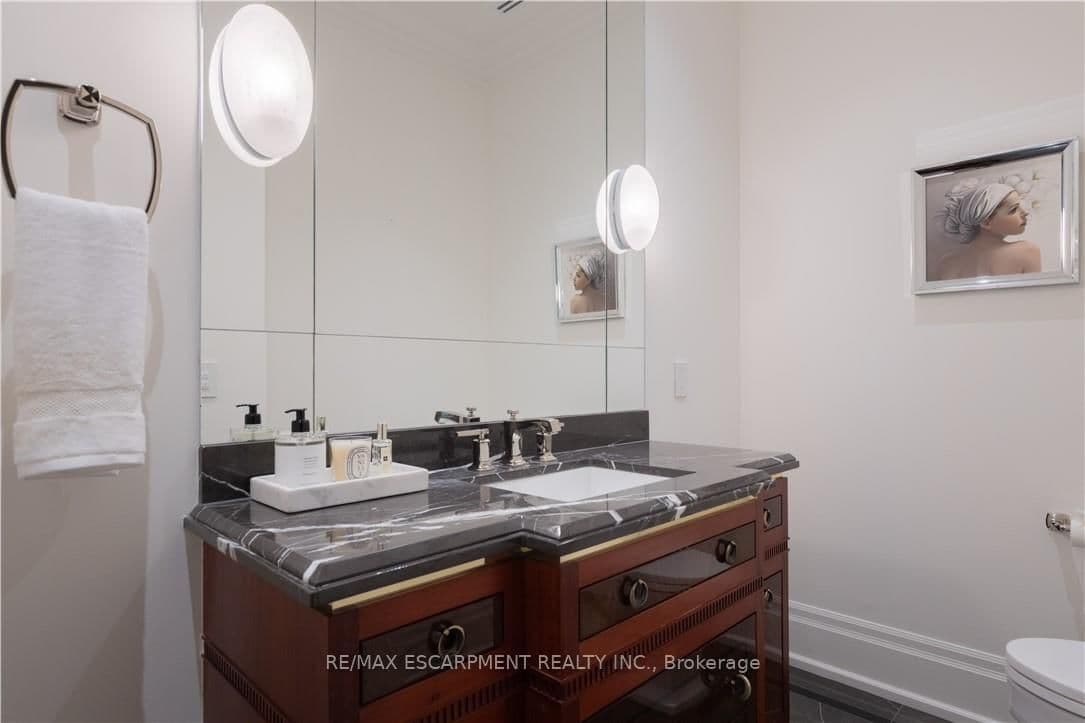 300 RANDALL Street, Unit PH1 thumbnail 11