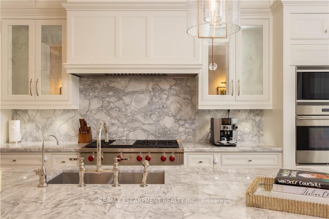 300 RANDALL Street, Unit PH1 thumbnail 22
